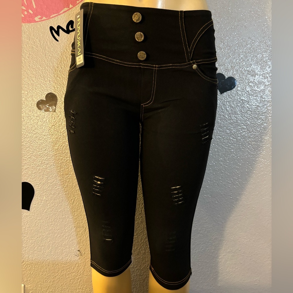 New PushUp High waisted Ripped Capri Jeggings - One Size Multiple Colors